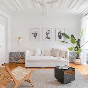 https://casa-boma-lisboa-typical-and-spacious-apartment-lapa-ii.hotels-lisbon-portugal.com